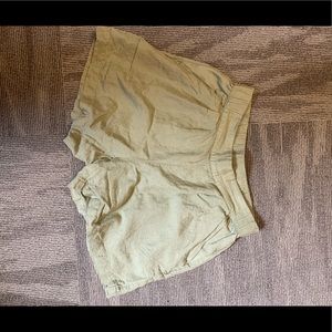 neutral army green linen shorts!!!